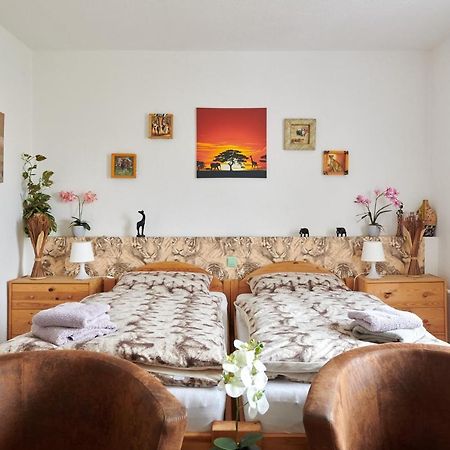 Hotel Hueblers-Schlafquartier Fürstenwalde Esterno foto