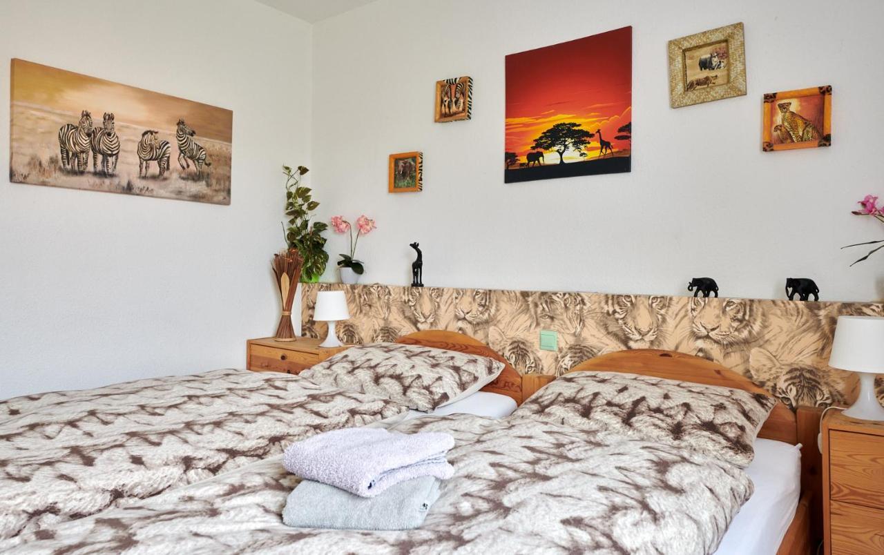 Hotel Hueblers-Schlafquartier Fürstenwalde Esterno foto