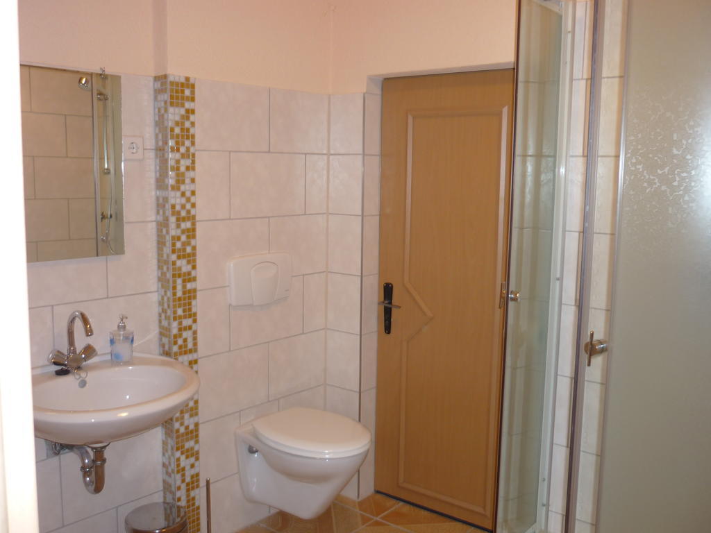 Hotel Hueblers-Schlafquartier Fürstenwalde Camera foto