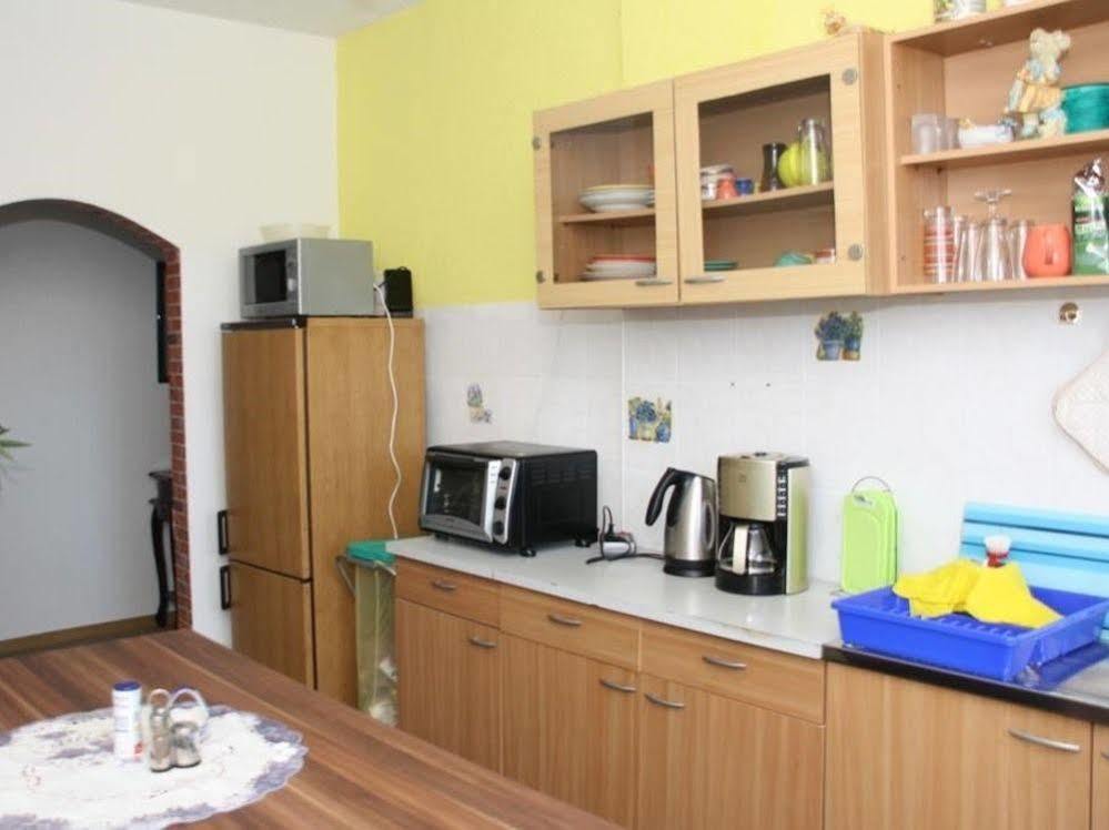 Hotel Hueblers-Schlafquartier Fürstenwalde Esterno foto